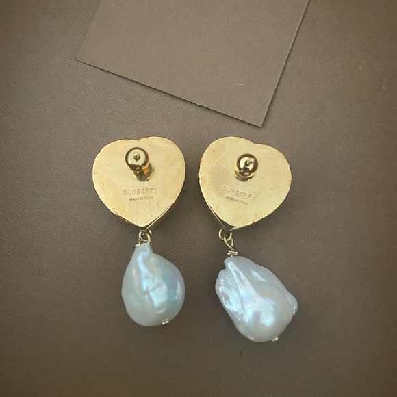 NWT Burberry Earrings - Picture 3 of 5